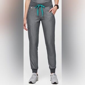 Figs Women’s graphite Zamora jogger scrubs
